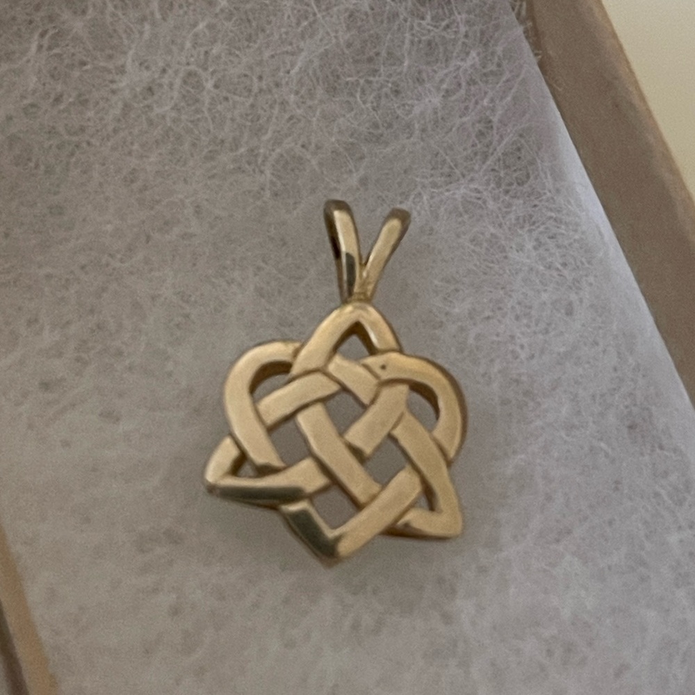 💛HP💛Vintage 14k Gold Celtic pendant - Picture 9 of 11